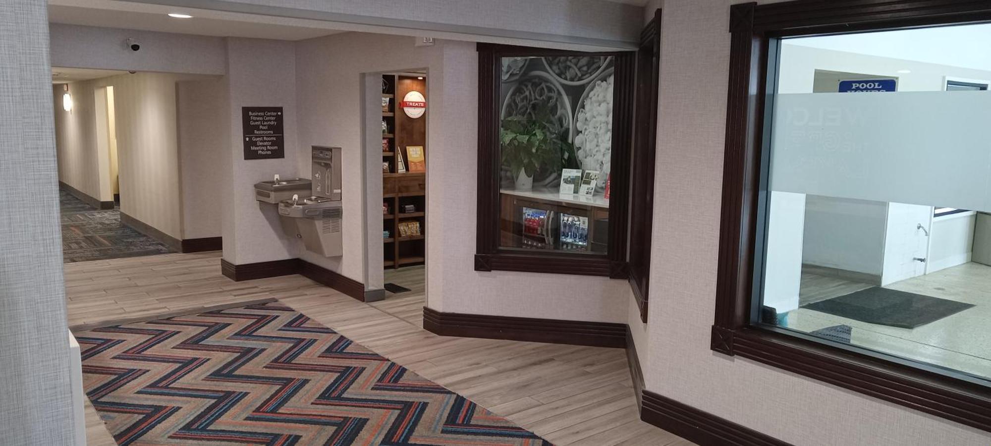 Hampton Inn Берч-Ран Екстер'єр фото